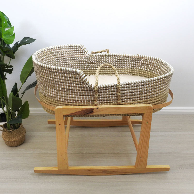 Moses Basket with Rocking Stand