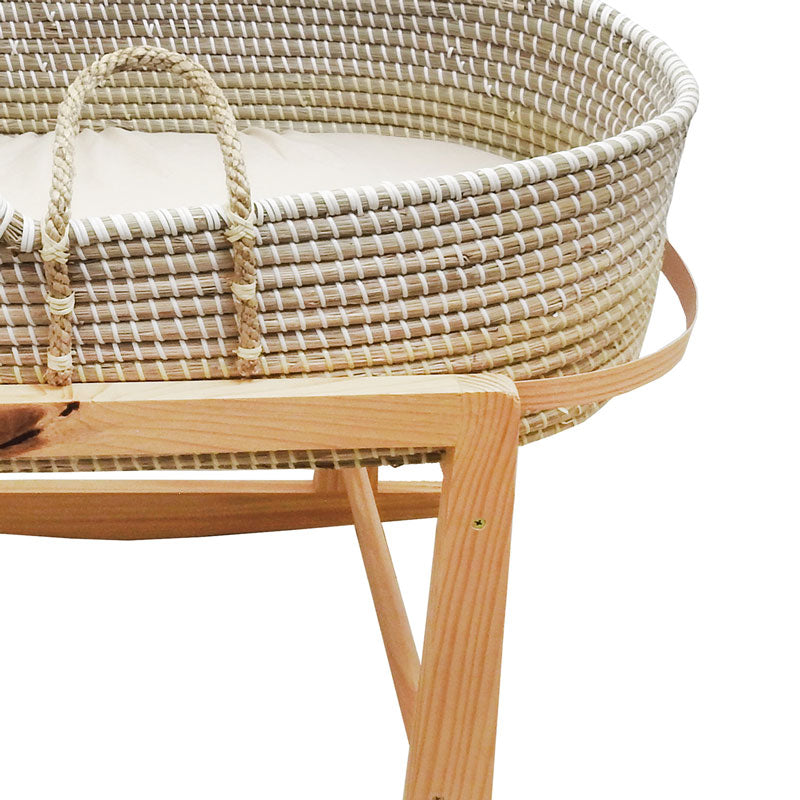 Moses Basket with Rocking Stand